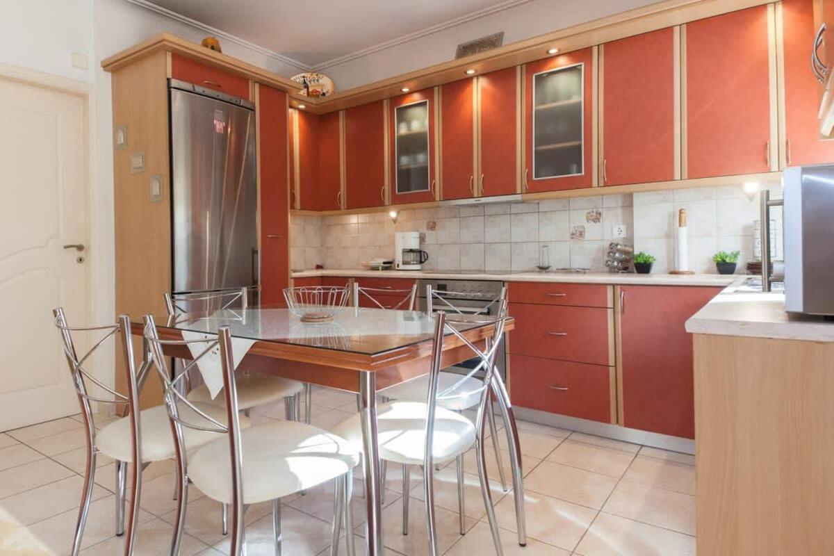 Scenic Balcony Apt In Vibrant Petralona Athens Luaran gambar