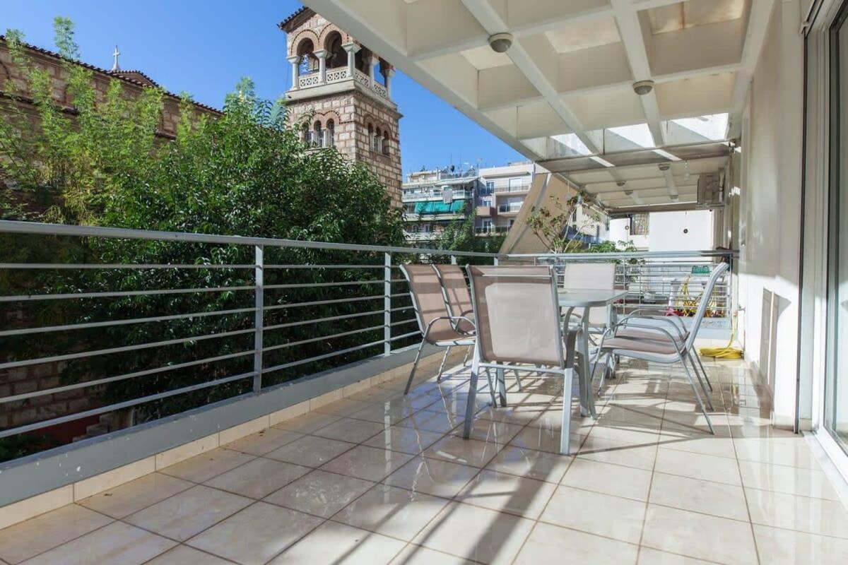Scenic Balcony Apt In Vibrant Petralona Athens Luaran gambar