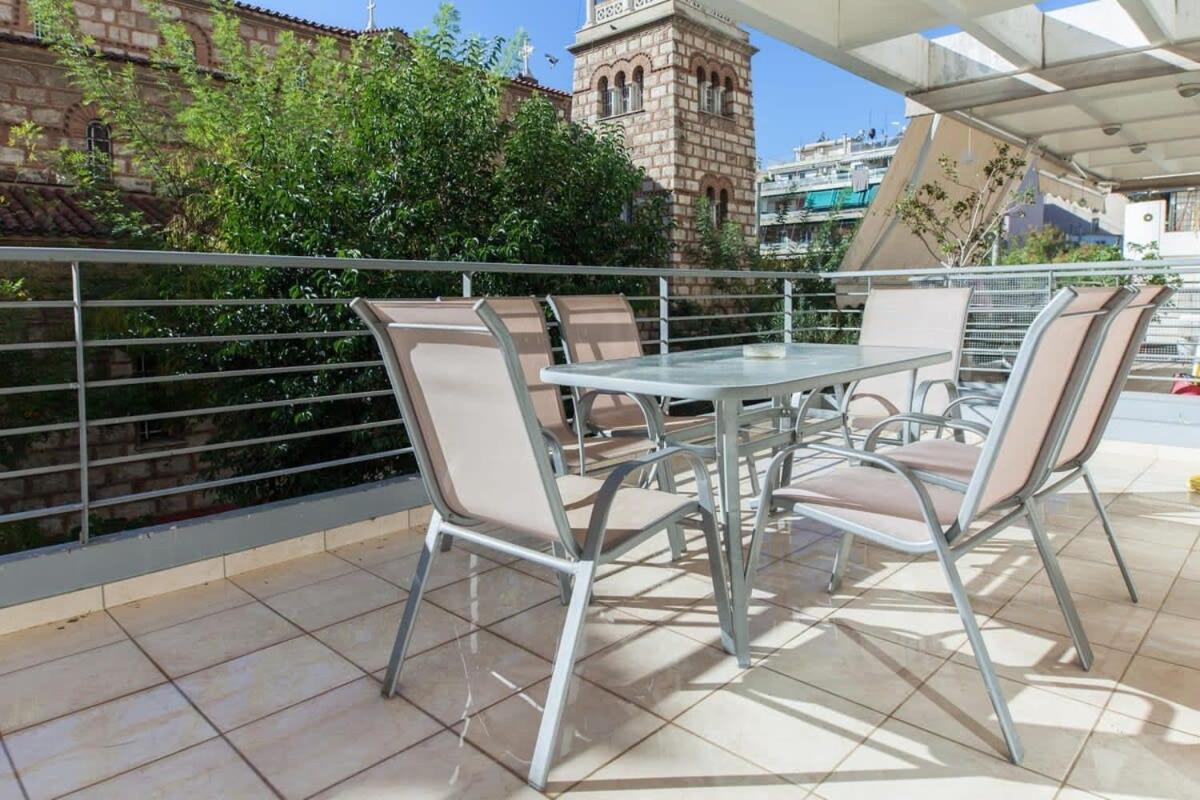 Scenic Balcony Apt In Vibrant Petralona Athens Luaran gambar