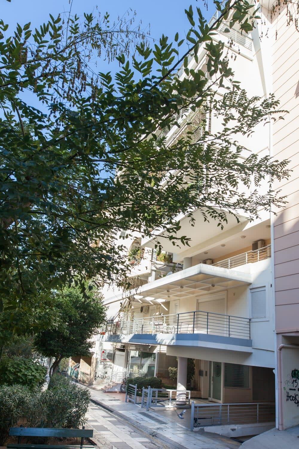 Scenic Balcony Apt In Vibrant Petralona Athens Luaran gambar